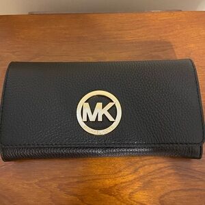 Michael Kors Fulton Black Leather Wallet NWT